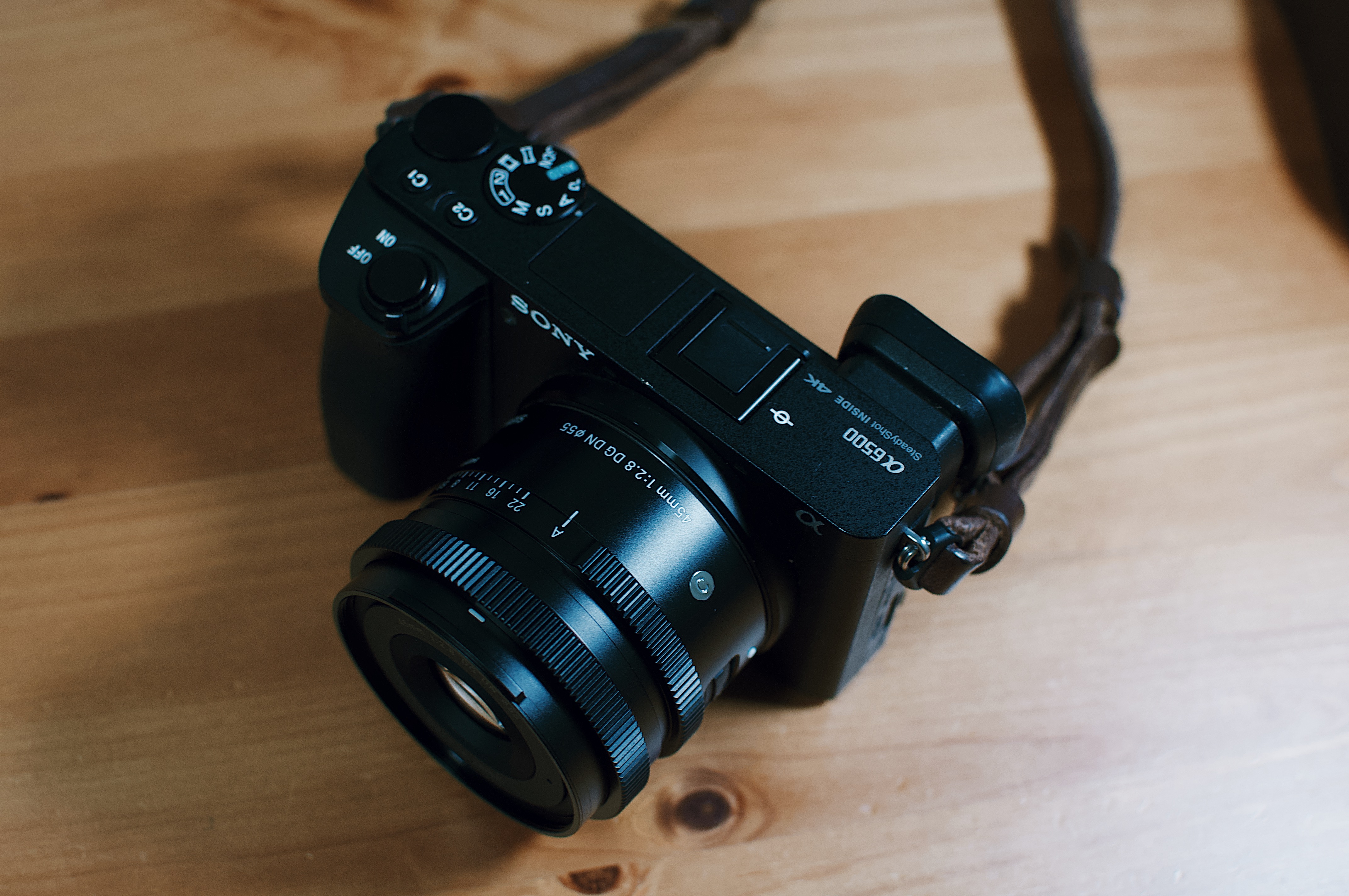 Sigma 45mm f2.8 dg dn contemporary Lマウント - カメラ